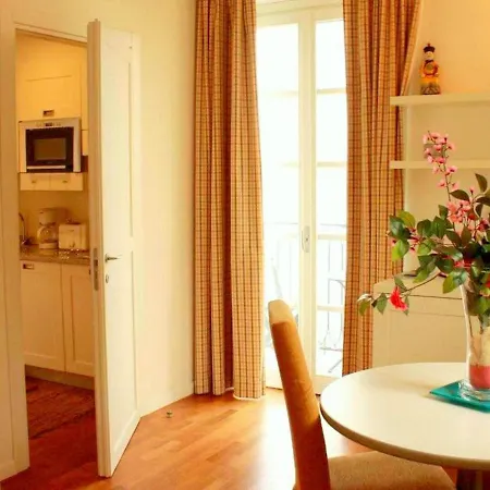 Brand New And Elegant On Maggiore Apartmán *